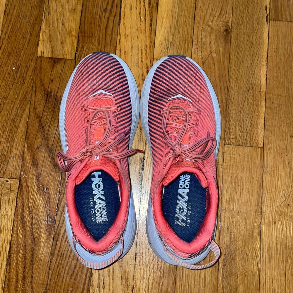 HOKA One One Women Size 8 sneaker